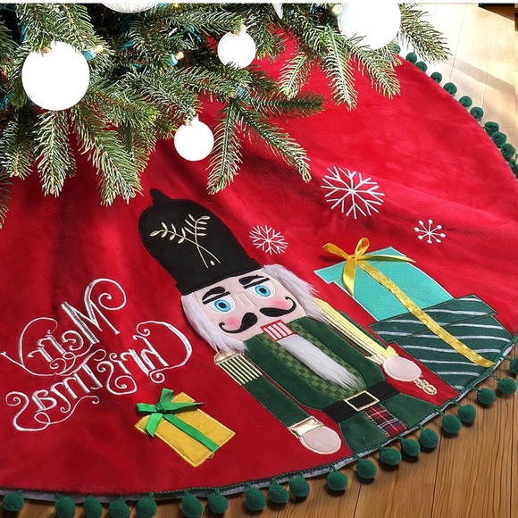 Nutcracker Christmas Tree Skirt 48”- NEW - Picture 3 of 6